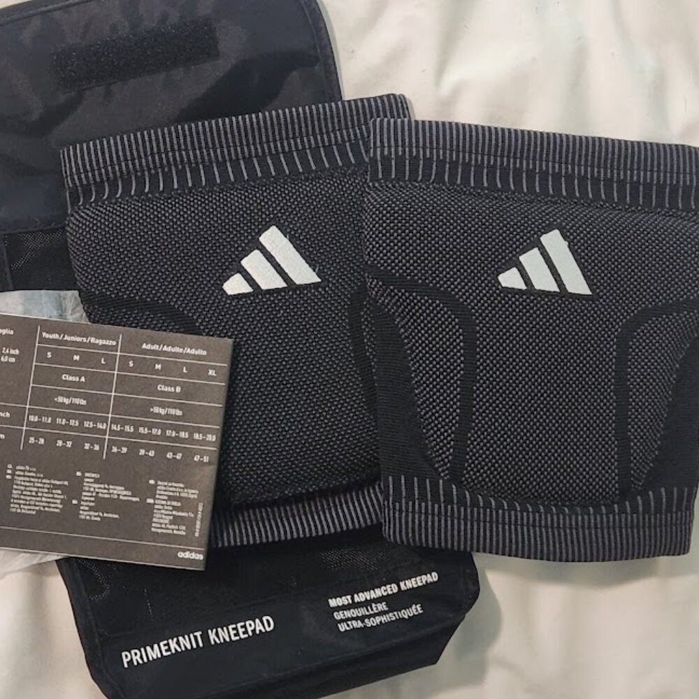 Adidas Volleyball Knee Pads, Size Medium, NWT
